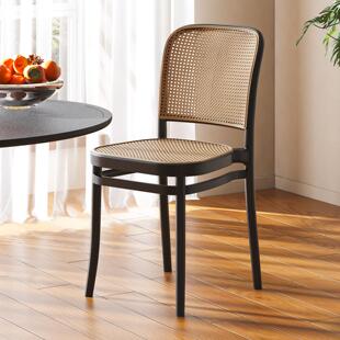 加厚塑料椅子2026新款藤编餐椅家用客厅靠背椅可叠放餐桌凳子商用