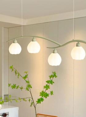 65620餐厅吊条灯简约现代205年风新款奶油长餐桌吧台灯广东2中山