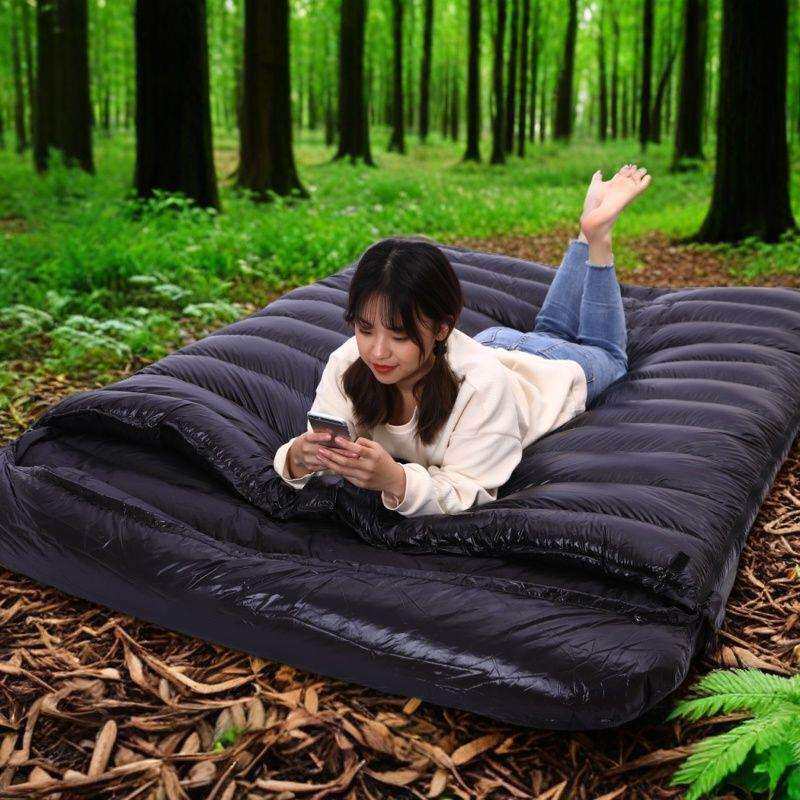 户外单双人加大羽绒睡袋秋冬季野营加厚保暖午休便携旅行睡袋防水