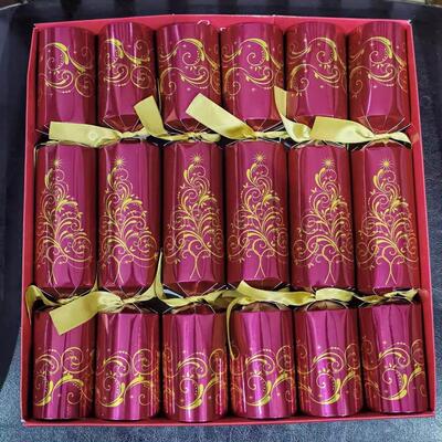 Christmas cracker included contents,paper hat jokes gift