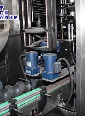 易拉罐圆瓶矿泉水瓶自动贴标机套标机全自动液体食用油一体机