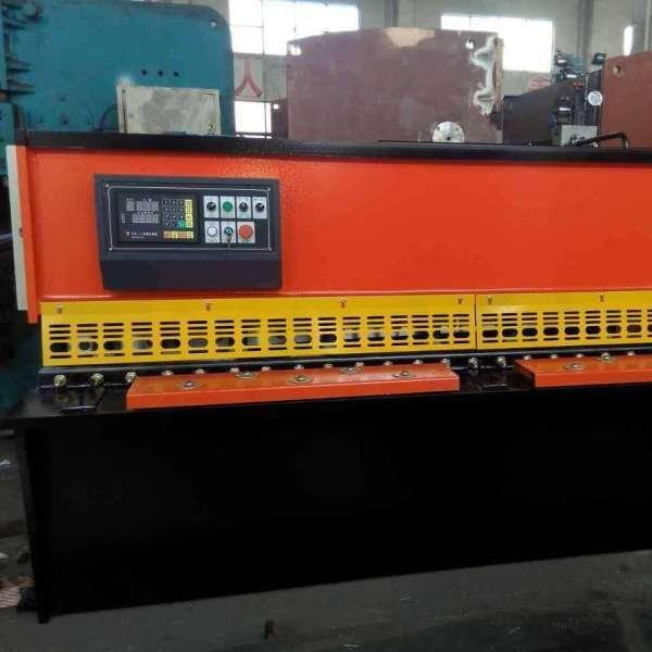 供应液压摆式剪板机QC12K-4X2000液压剪板机