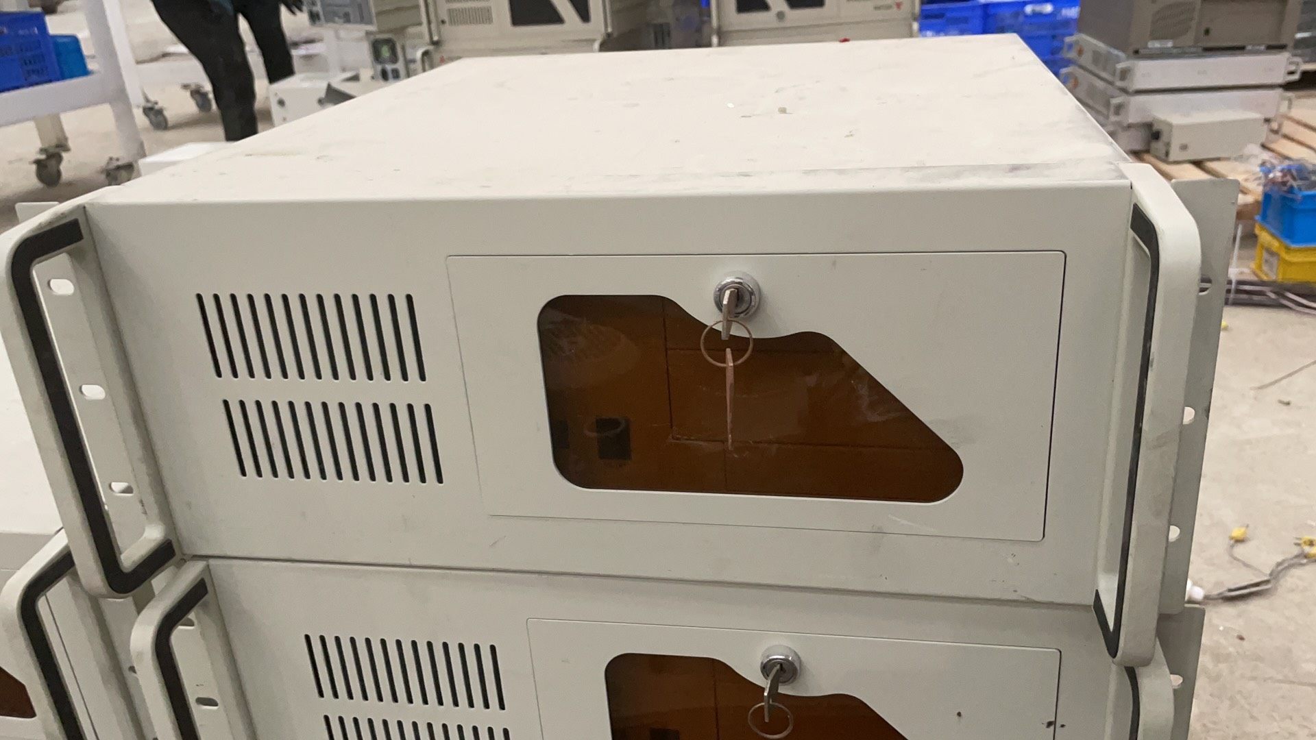 工控机 型号：VRW-6700 规格：i5-6500/DDR