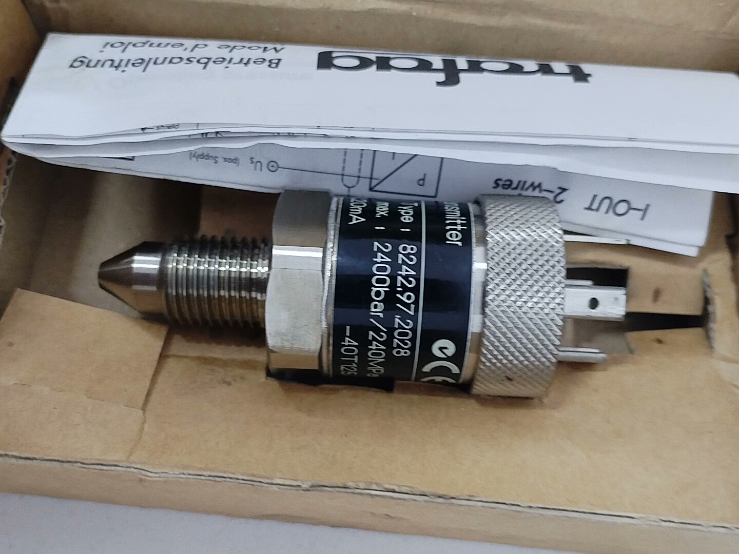 Trafag压力传感器 8242.97.2028 全新原厂件