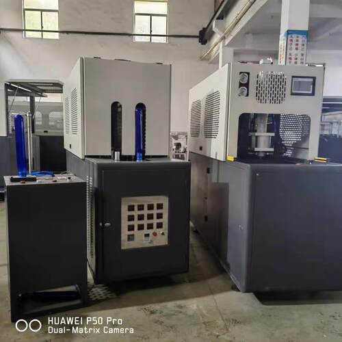 五加仑大容量水桶油桶塑料瓶子半自动吹瓶机PTE瓶