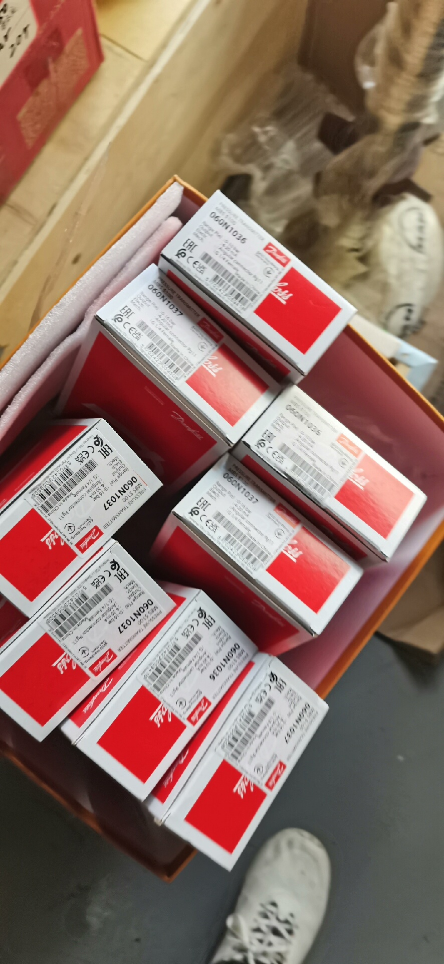 060N1037  丹佛斯原厂件  8个