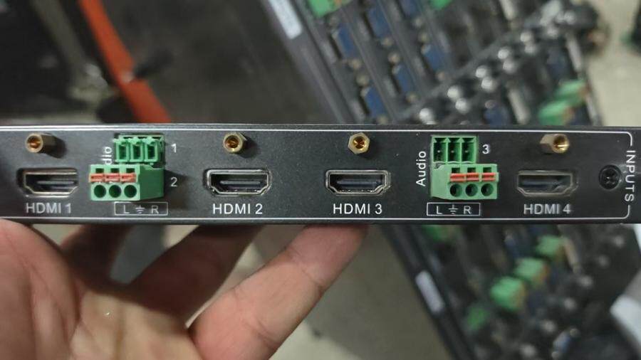 4月18日北京【京械5549】高清矩阵4k设备一套含16张板卡网络拍卖公告