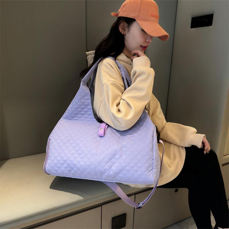 跨境新款瑜伽包包女士运动健身包干湿分离耐磨大容量收纳旅行包