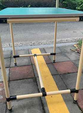 防静电工作台 1m5m厚夹板绿色防静电度皮白色封边 可调节小脚杯