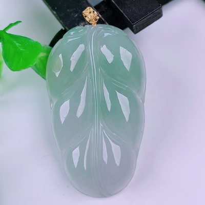 缅甸天然真品翡翠18k金扣头冰种天空蓝闪拍金枝玉叶玉石吊坠9.84g