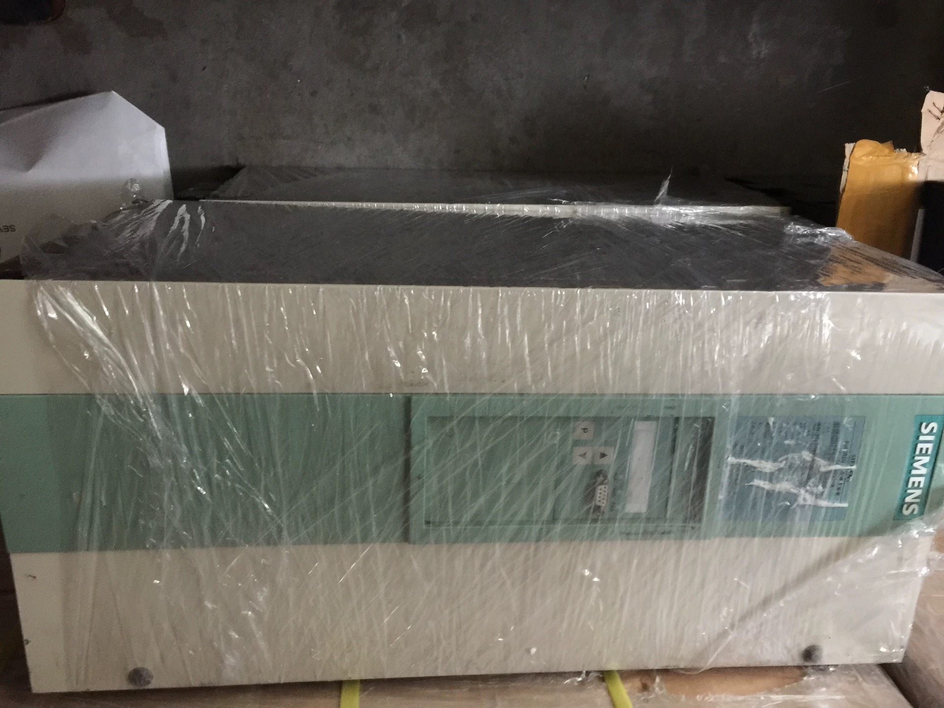 6RA7081-6DV62-0，6RA7081-6DS22-