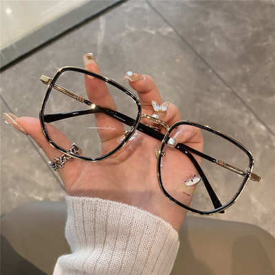 2023 Fashion unisex square Plain glasses for men women pc fr
