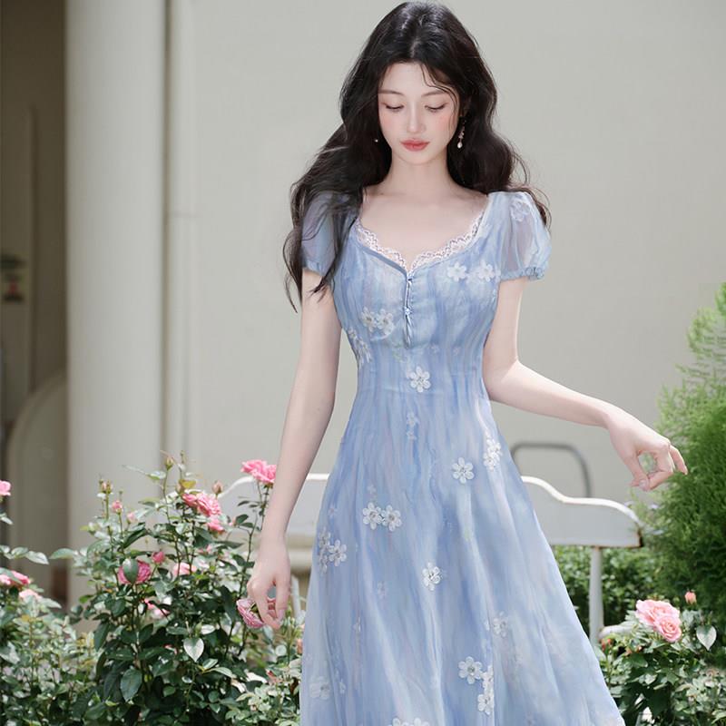 蓝色仙女裙法式初恋气质碎花洋装女夏季2025新款温柔风甜美长裙