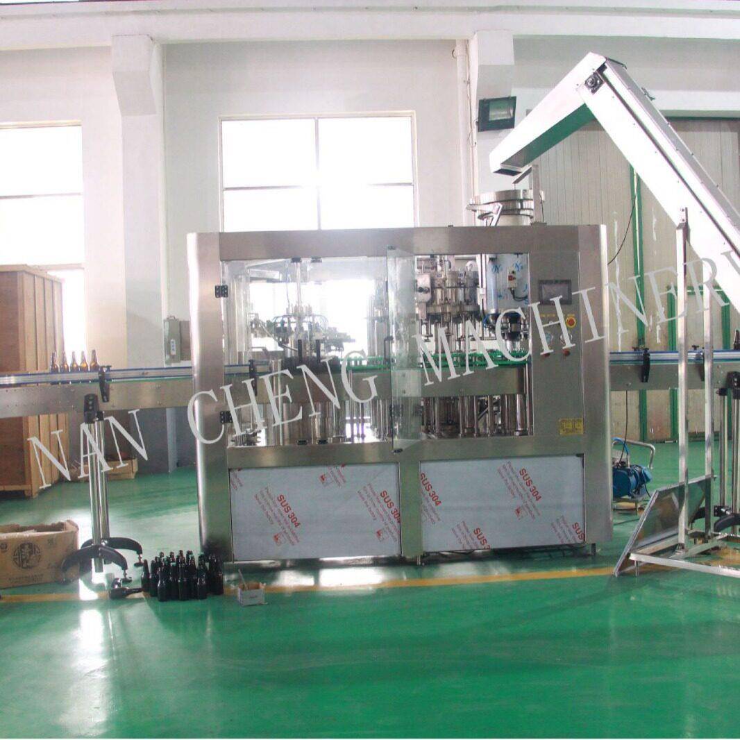 鸡尾酒配料灌装设备6000每小时苏打气泡酒生产设备