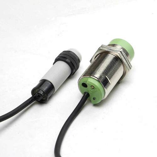 奥托尼电容式接近开关CR30-15DN DN2 DP DP2 AO AC传感器CR18-8D