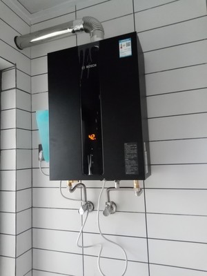 头条讨论博世JSQ32-AS燃气热水器怎么样，图案解说其质量？