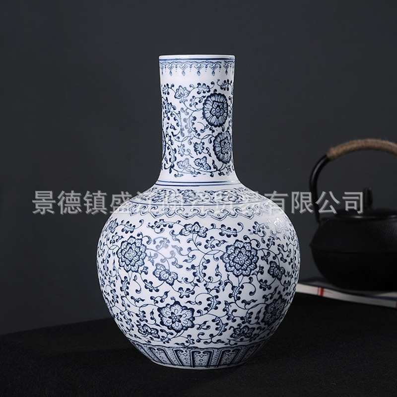 景德镇青花瓷缠枝莲花瓶陶瓷釉里红薄胎瓶家居书房办公室装饰摆件