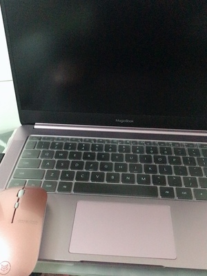 荣耀magic book笔记本真实评测，用后一个月感受大曝光