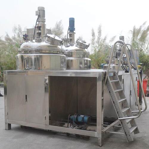 自动配料真空反应罐 全自动液体配比电加热反应釜 自动配料搅拌罐