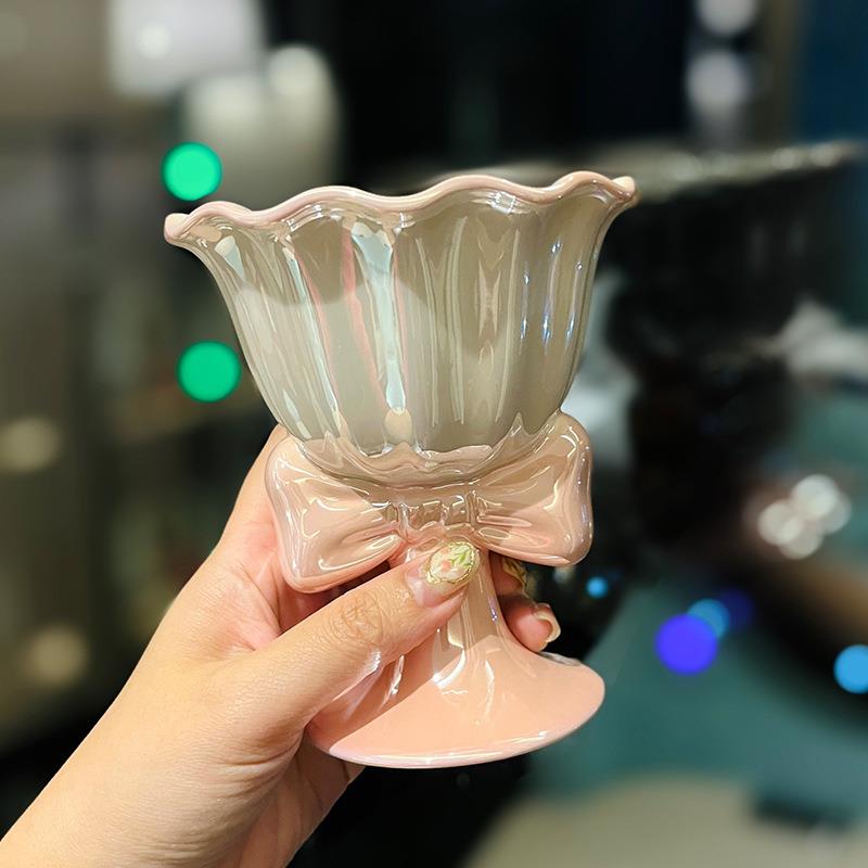 女生高颜值珍珠釉蝴蝶结冰淇淋陶瓷高脚杯创意设计感家用喝水杯子
