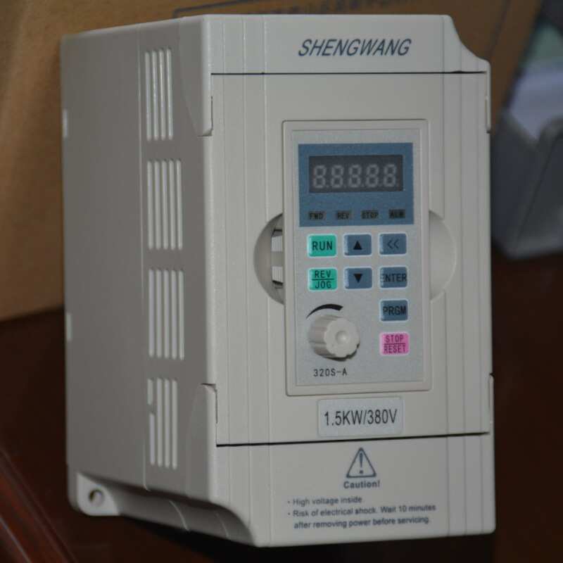 国产马达 电机变频调速器0.75KW380V三相变频器