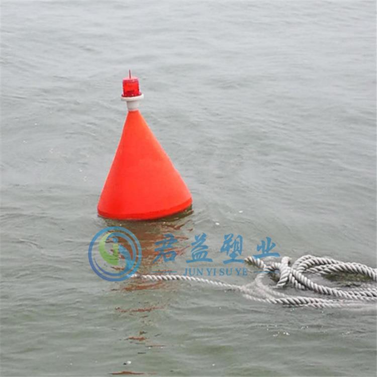 丹江口水库核心区禁航拦船浮筒 水面警示牌浮标