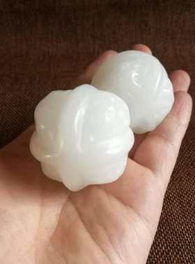 阿富汗白玉核桃把件健身球把玩核桃款手溜球把玩件手球一对批发