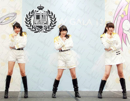 AKB48no3b小嶋阳菜裙子打歌服