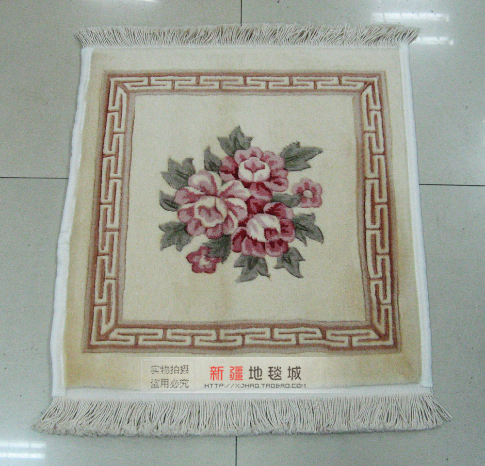 新疆和田纯羊毛手工提花 汽车沙发办公坐垫地毯 冬季保暖柔软舒适