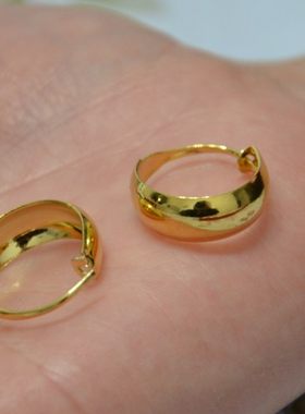 老年人仿黄金送妈妈送婆婆耳环