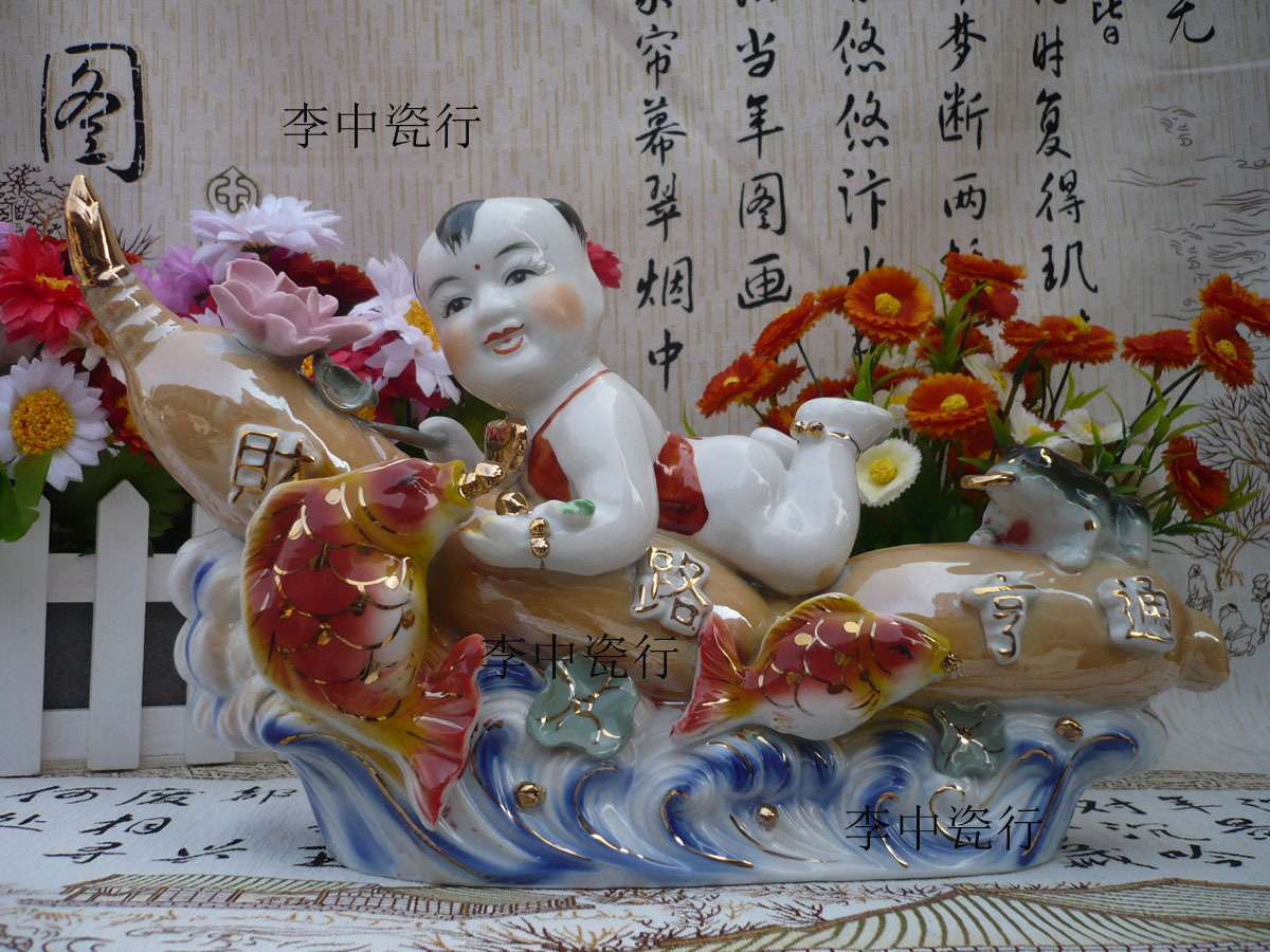 结婚喜庆礼品雕塑小孩粉彩瓷特价