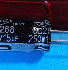 优质电解电容 15UF250V 250V15UF质量保证