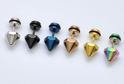 尖锥钛钢朋克风不掉色耳环