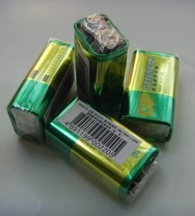 超霸方块9v万用表电池6f22方形电池1604g无线麦电池遥控玩具电池