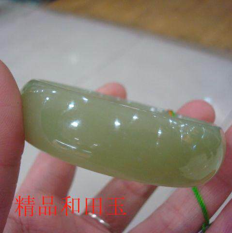藏玉手镯价格 藏玉手镯图片 星期三