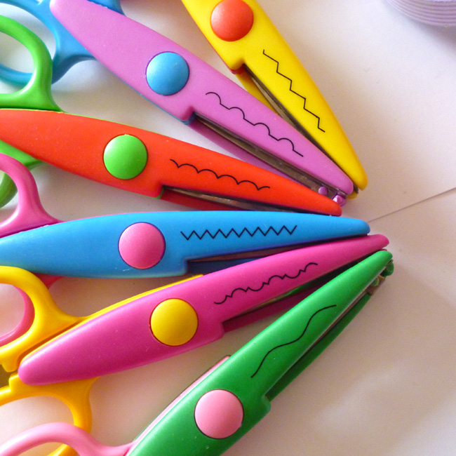 DIY ѧÉú¡¤Ïà²á¡¤ÕÕÆ¬ÊÖ¹¤ »¨±ß¼ôµ¶ 6¿î»¨ÐÍÑ¡