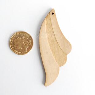 立体雕刻羽毛木片耳环片吊坠片DIY饰品配件材料漆画材料一个价