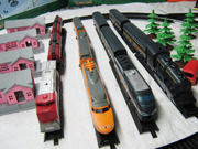 Значение -value Hot -Seplowing Four -In -One Small Simulation Electric Toys Track Model Model Model