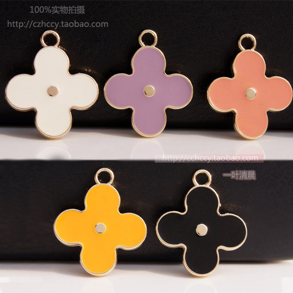 diy配件 2.7cm滴胶花朵加厚合金包挂饰品配件