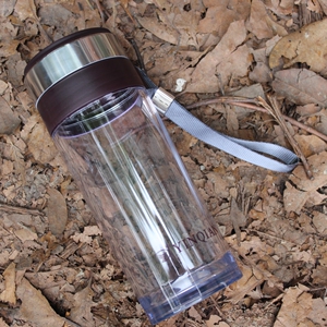 塑料运动型饮水杯口杯有提绳子过滤茶杯随手杯礼品杯包邮