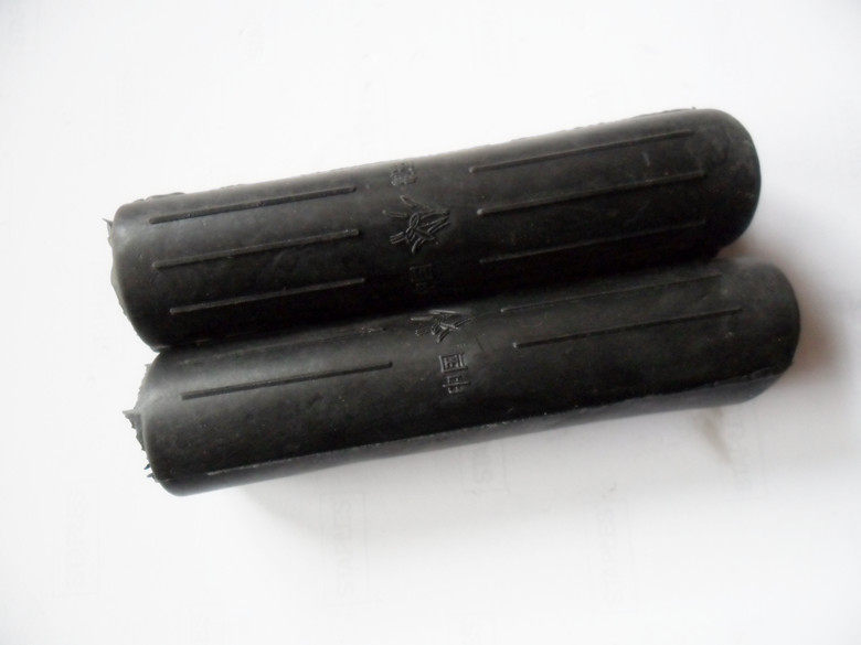 Poignées de vélo - Ref 2344405 Image 1