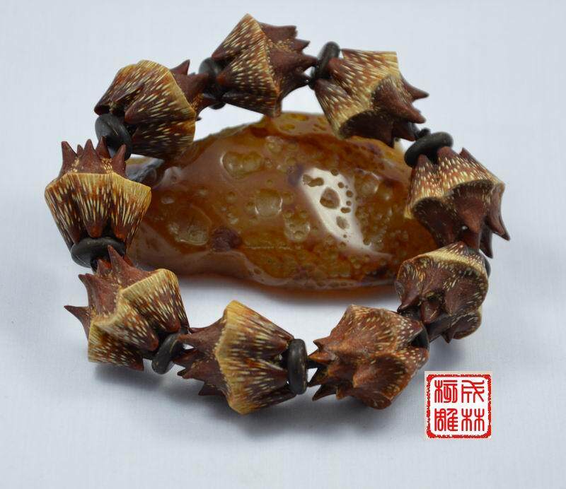滴血莲花菩提子手串 同9瓣