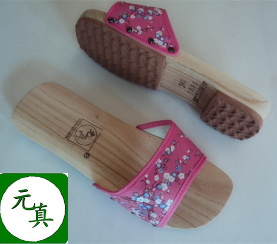 2 đôi bài miễn phí Yuan Zhen mùa hè mới bè tre đi guốc đôi mẫu giày dép gỗ nhà chống trượt dép gỗ dép cao su non