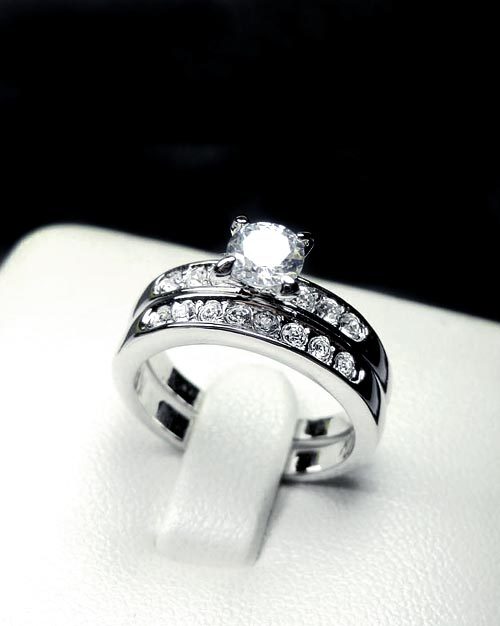 经典双排皇冠拆分克拉复古风戒指