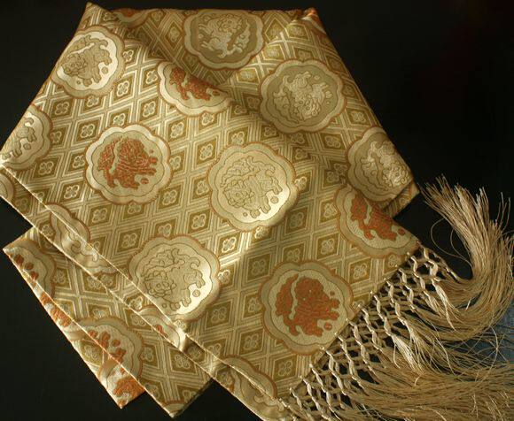 礼品南京云锦专柜正品吉祥云锦南京特产黄色貔貅精品真丝披肩现货