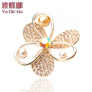 Ya na genuine fashion Korea Pearl brooch Korean rhinestones collar pin brooch shawl pin buckles xzx078