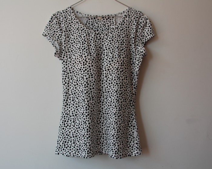 胸垫一体式运动风背心瑜伽服特价