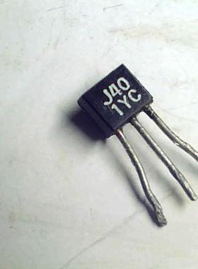 小功率三极管2SJ40  J40