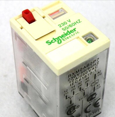 原装全新施耐德中间继电器RXM3AB2BD RXM3AB1BD DC24V 质保一年
