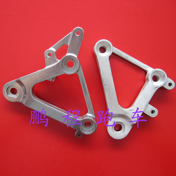 全新  摩托车配件CBR23/CBR400/NC23期前脚踏支架 脚蹬三角支架